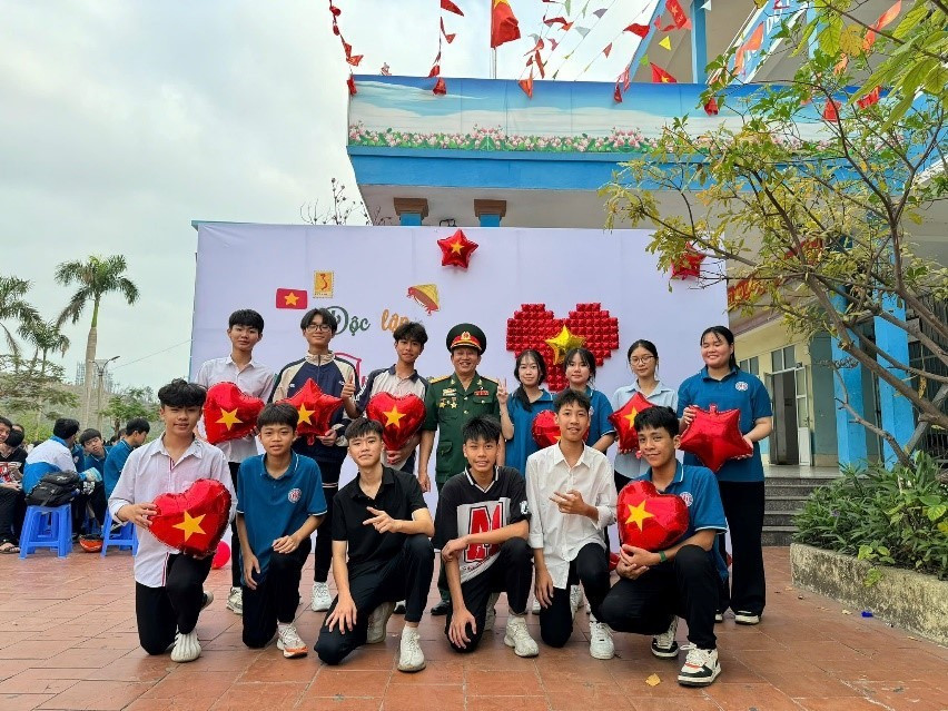 Chuỗi hoạt động đầy ý nghĩa của Trường Nguyễn Bỉnh Khiêm